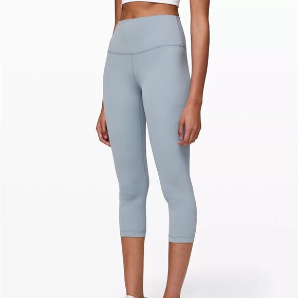 Lululemon Align 21’ cropped US size 2 - Picture 1 of 5